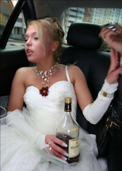 Пьяные невесты (25 фото)