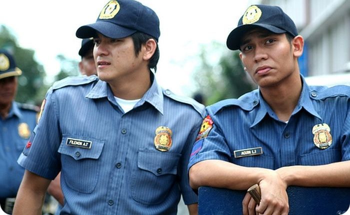 Филиппинская полицейская переаттестация (4 фото)