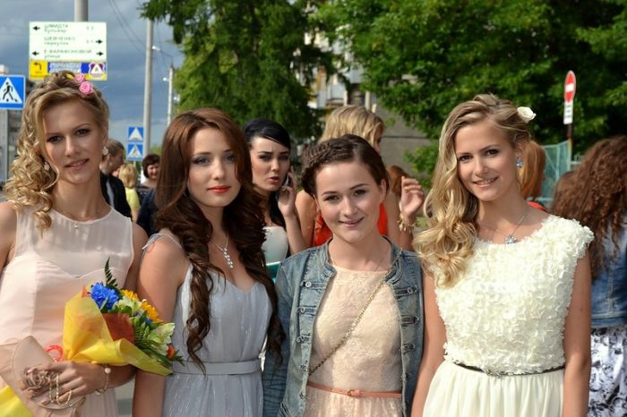Милые выпускницы 2012 (36 фото)