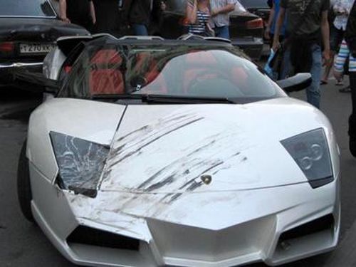 Самые жуткие аварии суперкаров 2012 (16 фото)