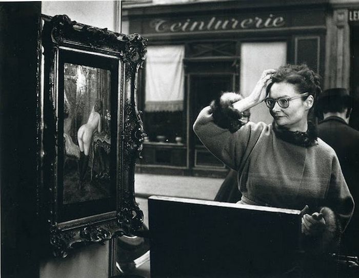 Шокирующая картина в Парижкой галерее (8 фото)