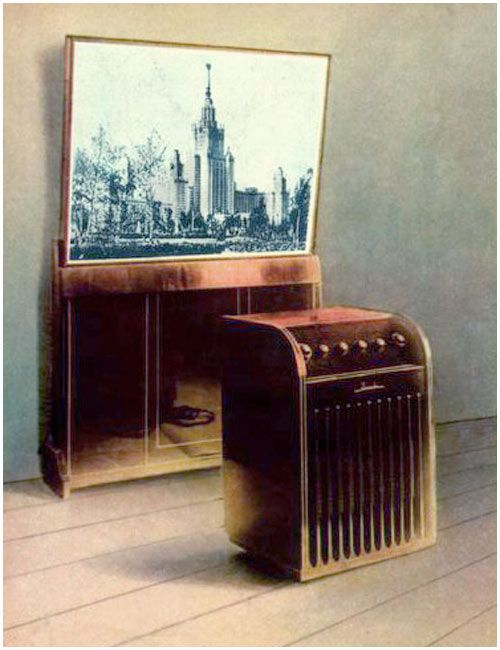Телевизор с большим экраном "Москва" из прошлого (10 фото)