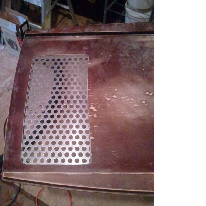 Делаем столик с охлажлением для ноутбука (14 фото)