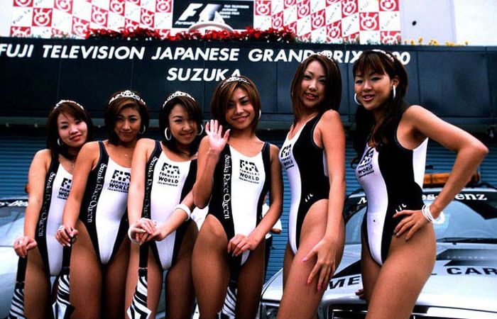 Симпатичные девушки Формулы 1 (67 фото)