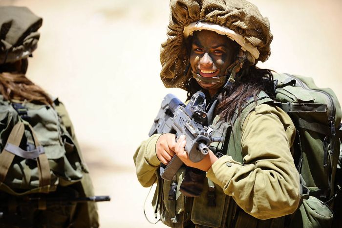Девушки армии Израиля (29 фото)