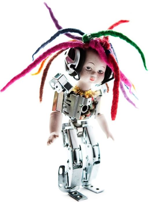 Креативные роботы из подручных средств (25 фото)