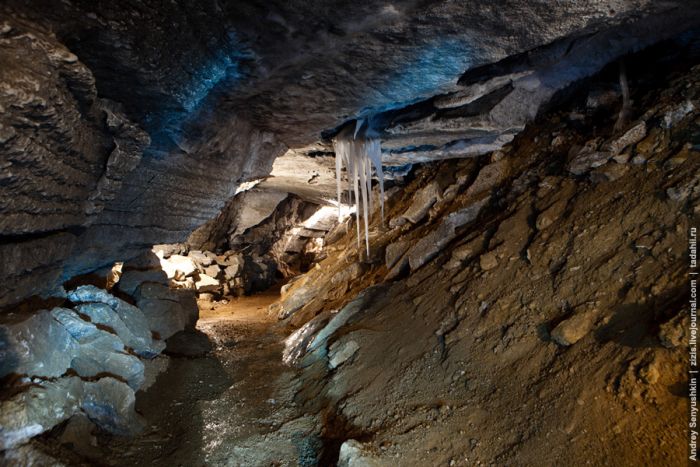 Кунгурская пещера из льда (54 фото)