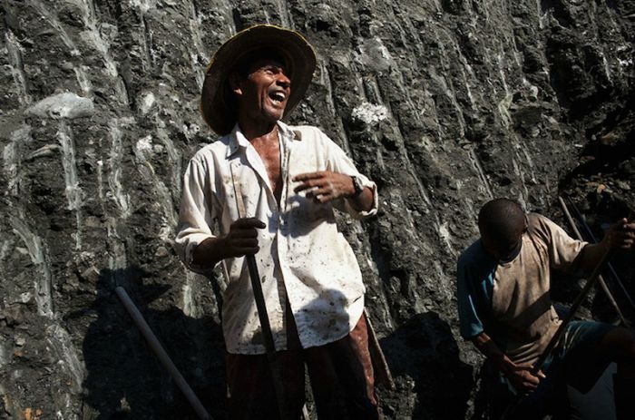 Как добывают золото в Колумбии (31 фото)
