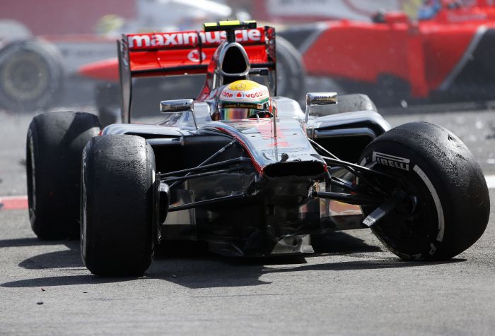 Ромен Грожан стал виновником аварии на гонках «Формула-1» (10 фото)