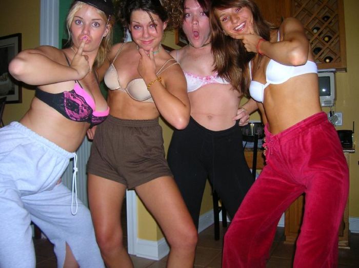 Девушки отрываются на вечеринках (70 фото)