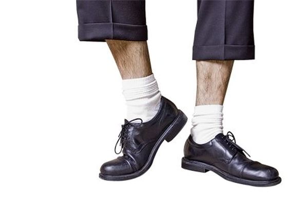Как правильно использовать мужские носки (1 картинка)