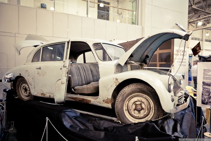 Галерея классических ретро-автомобилей Ильи Сорокина (62 фото)