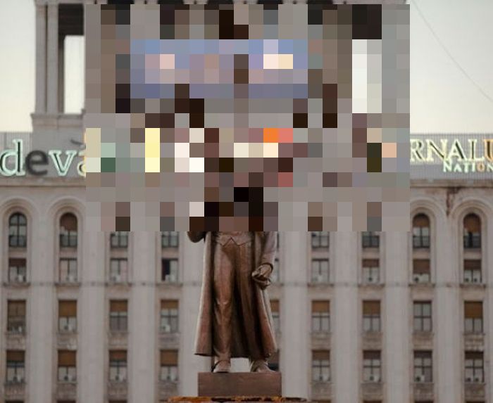 Креативное перевоплощение памятника Ленину (2 фото)