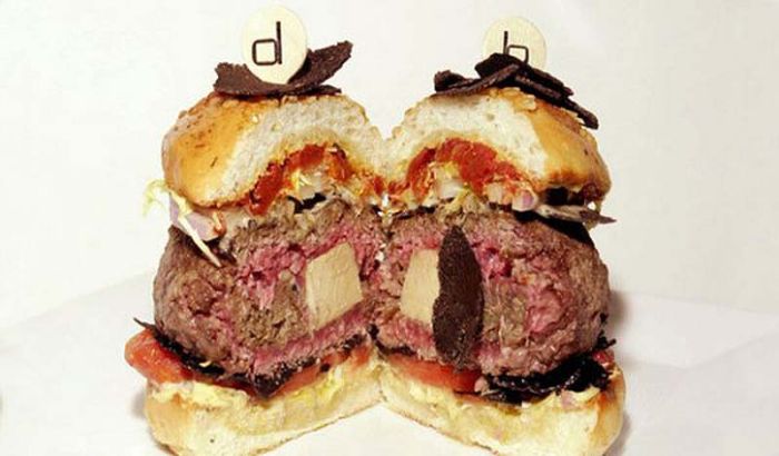 ТОП-10 самых необычных и дорогих гамбургеров (10 фото)