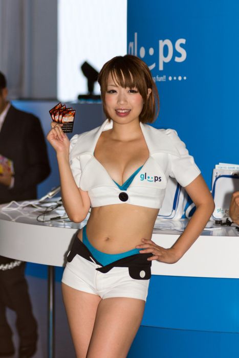 Девушки с выставки Game Show 2012 в Токио (51 фото)