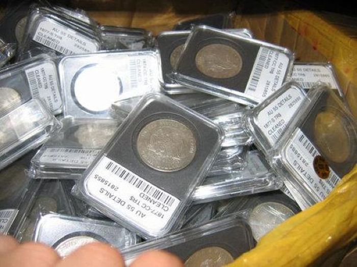Почему нельзя покупать раритетные старинные монеты (9 фото)