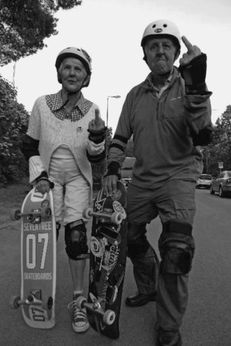 Пожилые люди, которые живут полной жизнью! (24 фото)