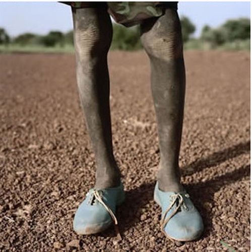 Суровое детство в Африке (22 фото)
