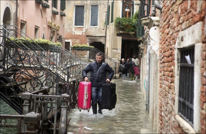 Наводнение в Венеции (29 фото)