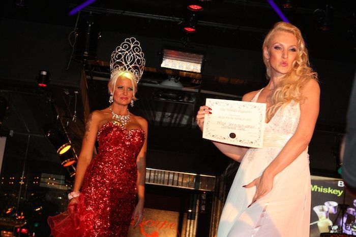 Победительница американского конкурса "Голая мисс мира 2013" (73 фото)