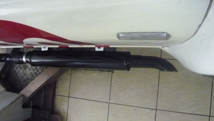 Перевоплощение ржавой развалюхи в крутое авто для дрифта (28 фото)