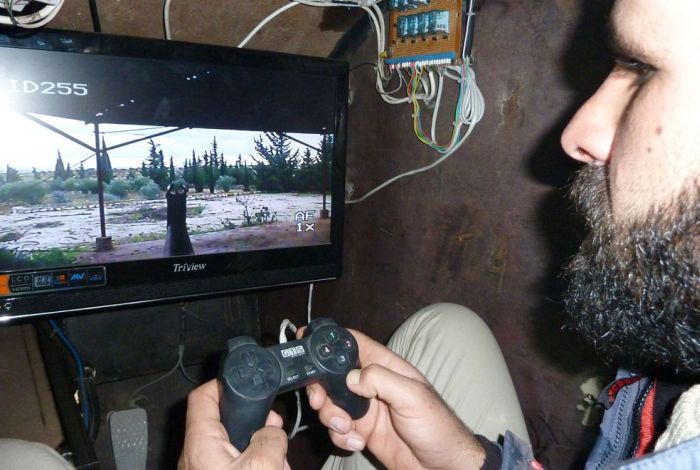 Модифицированная модель броневика сирийских джихадистов (7 фото + видео)