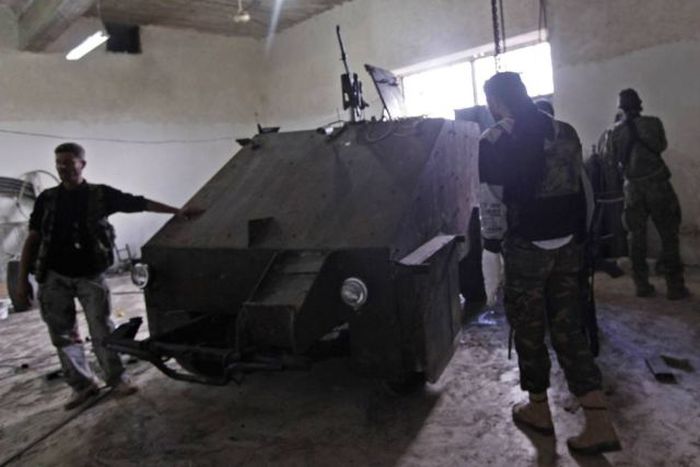 Модифицированная модель броневика сирийских джихадистов (7 фото + видео)
