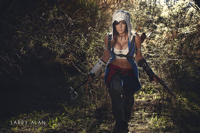 Симпатичная девушка в костюме Assassin's Creed (7 фото)