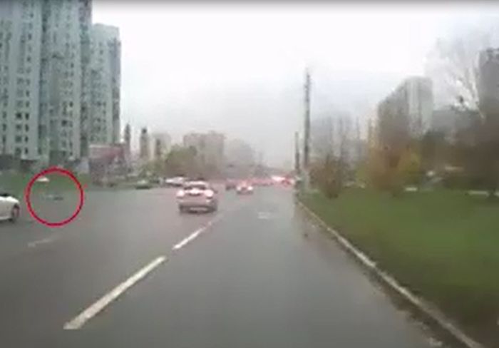 Прокурор продал машину за 5 минут до аварии (5 фото + видео)