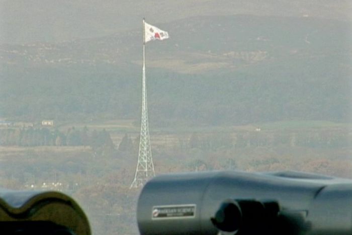 Граница между Северной и Южной Кореей - самая напряженная граница (22 фото)