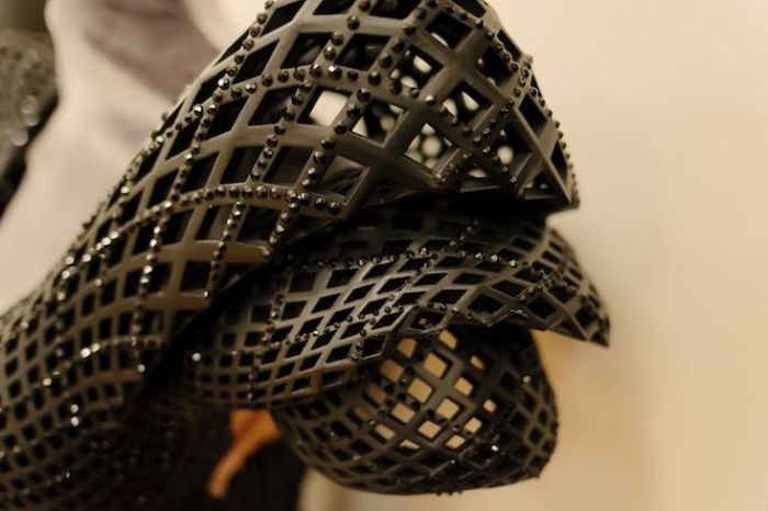 Откровенное платье, которое было напечатано на 3D-принтере (12 фото)