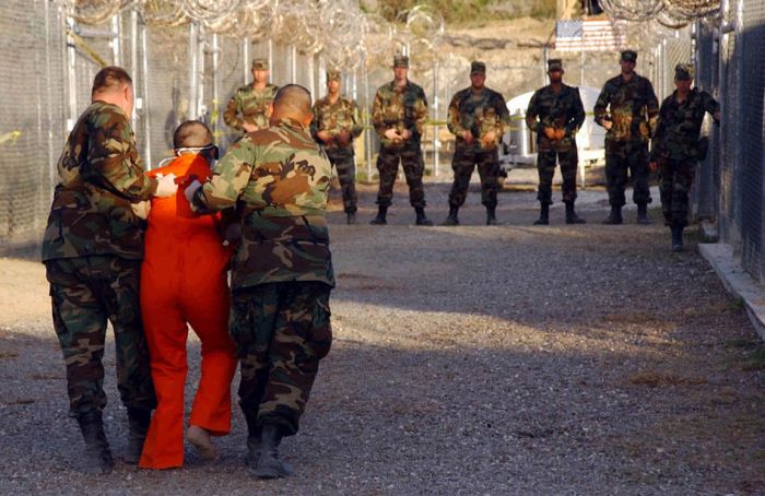 Жизнь в тюрьме Гуантанамо (41 фото)