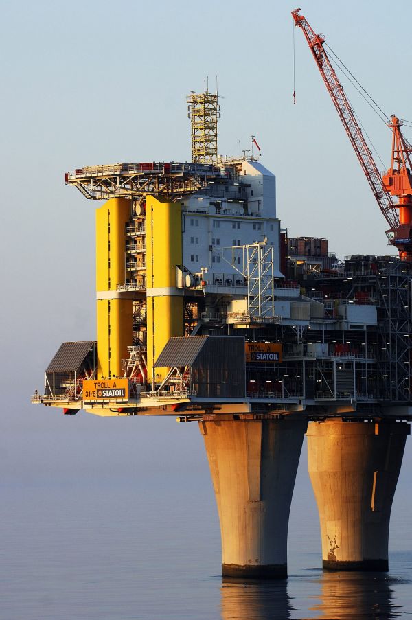 Тролль-А - одна из крупнейших газовых платформ в мире (11 фото)