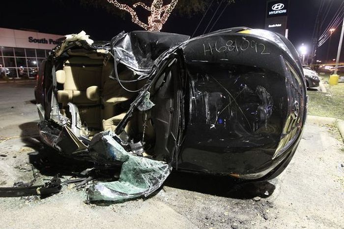 Американец разбил 18 новых Hyundai на $700 тысяч (11 фото)