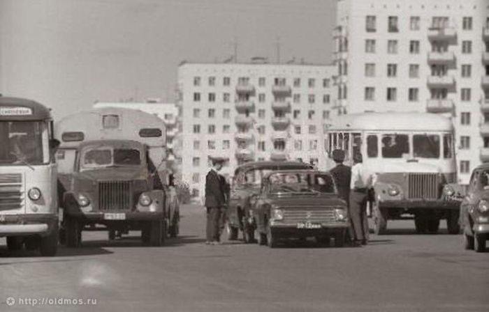 Подборка фотоснимков ДТП во времена Советского Союза (42 фото)
