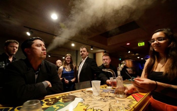 Легальные клубы марихуаны в Вашингтоне и Колорадо (13 фото)