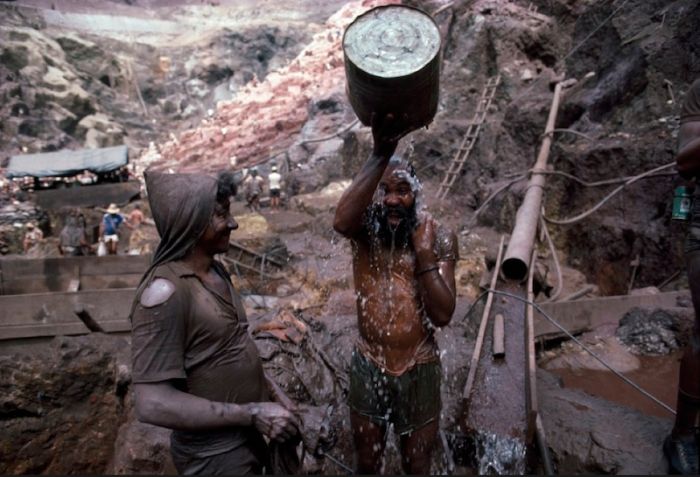 Как добывают золото в Золотоносной Серра-Пеладе (19 фото)