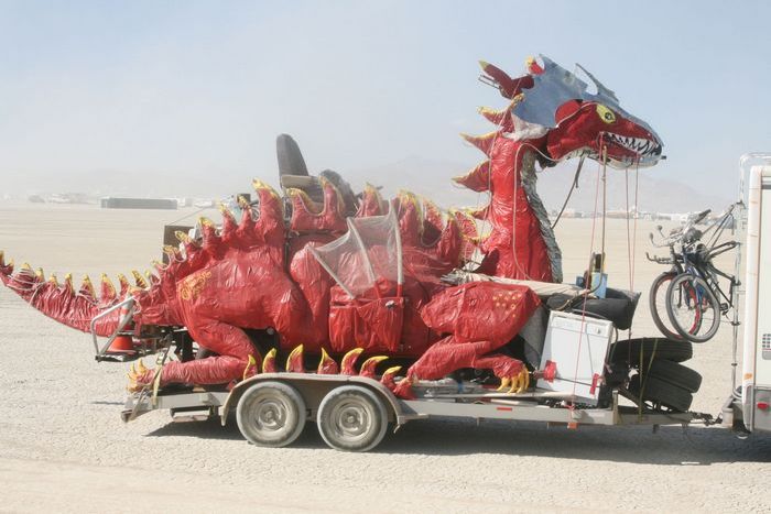 Обнаженные девушки с фестиваля "Burning Man". НЮ (25 фото)