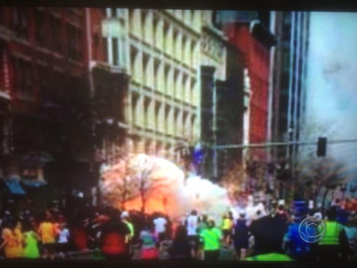 Теракт в Бостоне: два взрыва на финише марафона (18 фото + 4 видео)