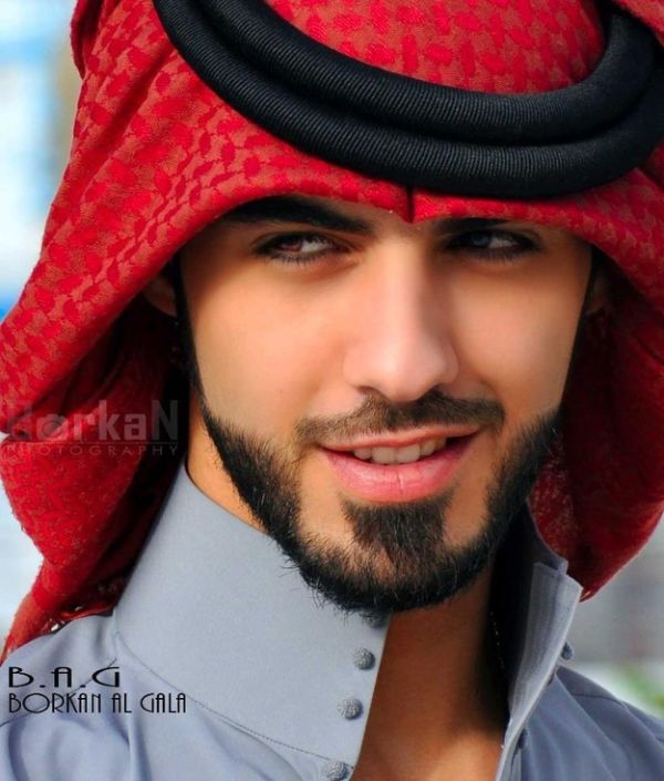 Трех мужчин из ОАЭ депортировали из Саудовской Аравии за красоту (17 фото)
