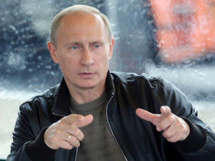 Путин и его неизвестный подвиг (2 фото + видео)