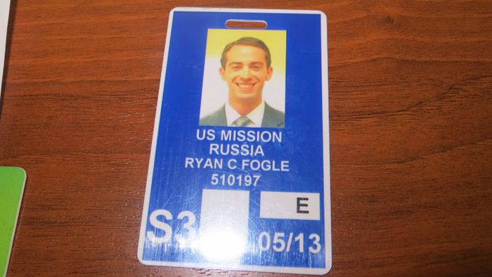 Сотрудник посольства США оказался шпионом (8 фото + видео)