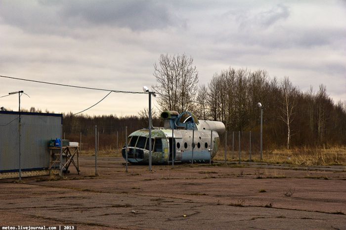 Закрытая вертолётная стоянка (52 фото)