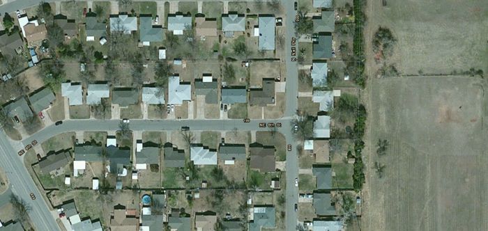 Последствия торнадо в Оклахоме в стиле "до и после" (34 фото)
