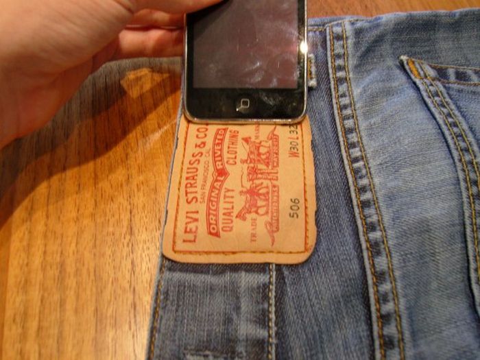 Что можно сделать из старых джинсов — 21 фото идея