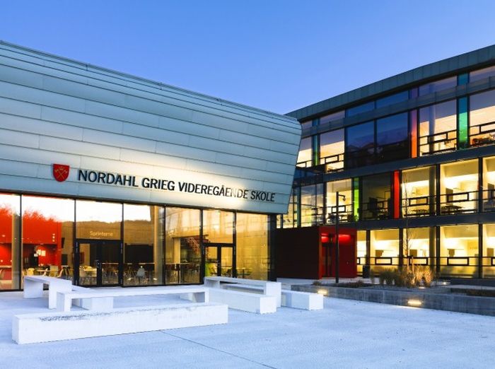 Высокотехнологичная школа в Норвегии (15 фото)