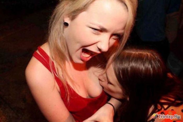 Пьяные девушки отрываются на полную катушку (58 фото)