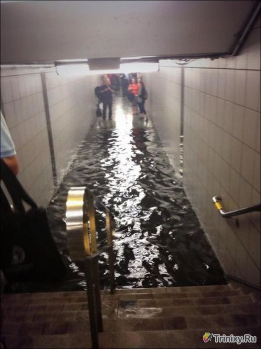 Последствия наводнения в Торонто (31 фото)