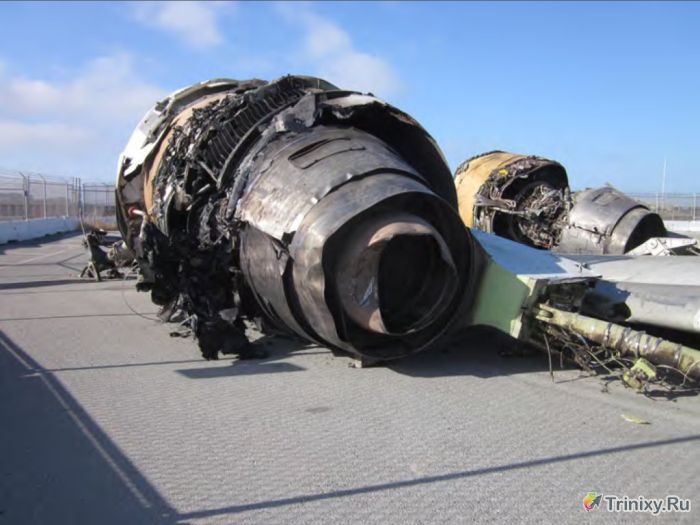 Снимки, сделанные внутри разбившегося самолета в Сан-Франциско (32 фото)