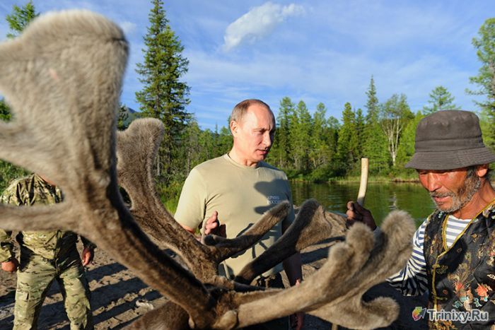 Как Путин и Медведев на рыбалку съездили (16 фото)